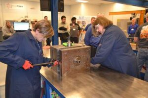 Mould maintenance repair training